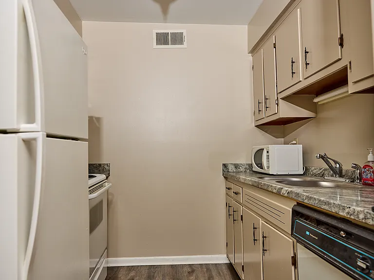2929 Selena Dr — Photo 6