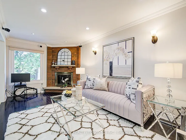 58 Elson St — Photo 3