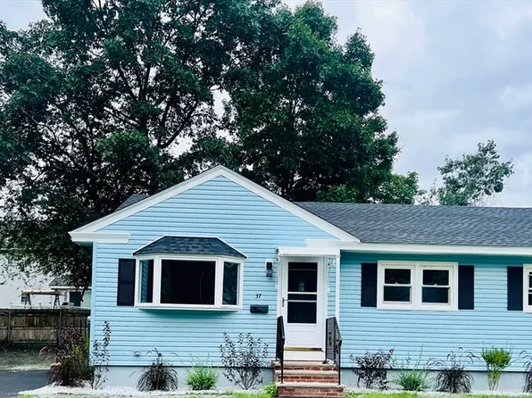 37 Pawtucket Dr, Lowell, MA 01854