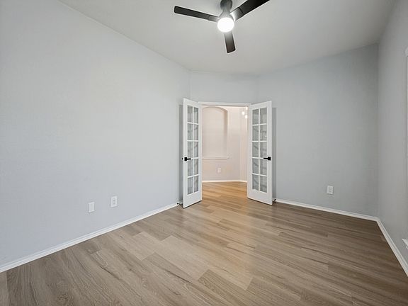 4th image of 3000 Gentilly Ln