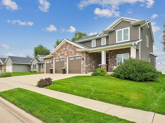 3rd image of 3404 Ashley Ln