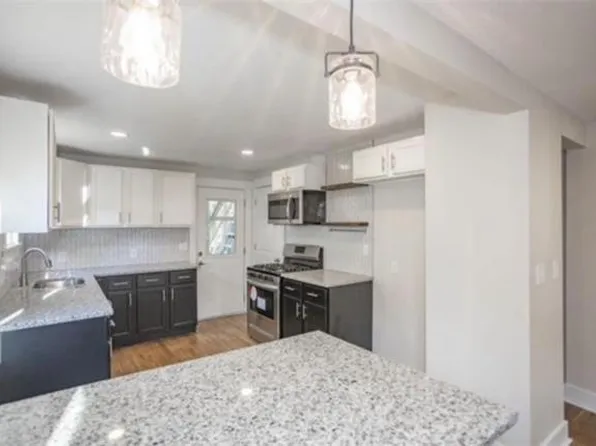 4764 Mission Rd, Roeland Park, KS 66205