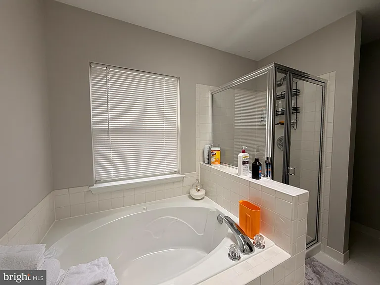 20382 Farmgate Ter — Photo 16