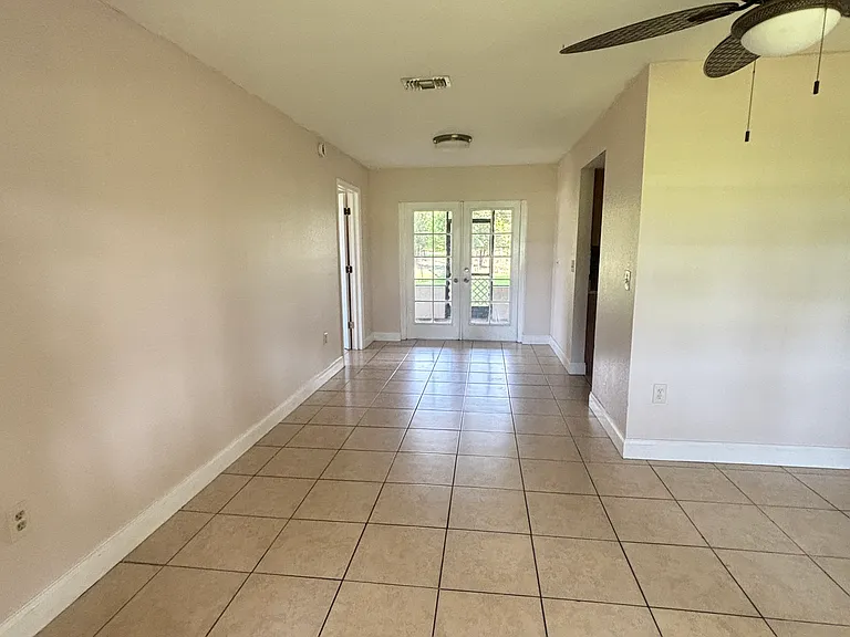 220 E 60th Hwy — Photo 8
