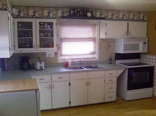 1013 Joy Ave, Rapid City, SD 57701