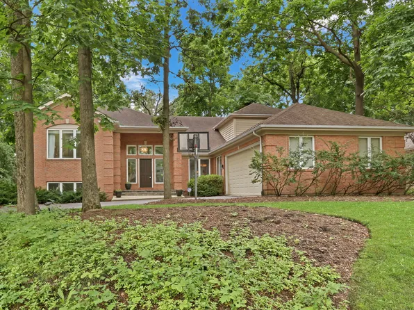 7509 Bittersweet Dr, Gurnee, IL 60031