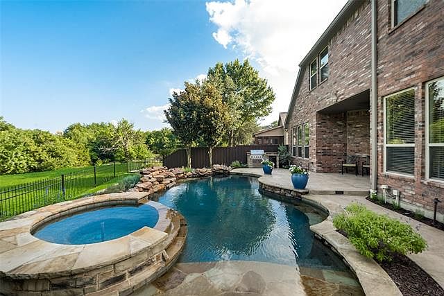 1st image of 1729 Hackett Creek Dr