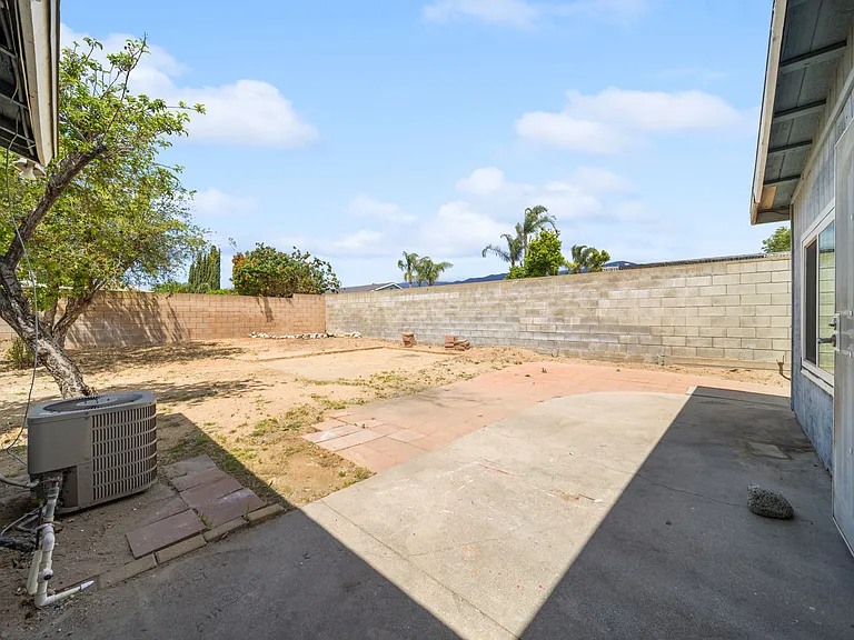 7608 Hyssop Dr — Photo 30
