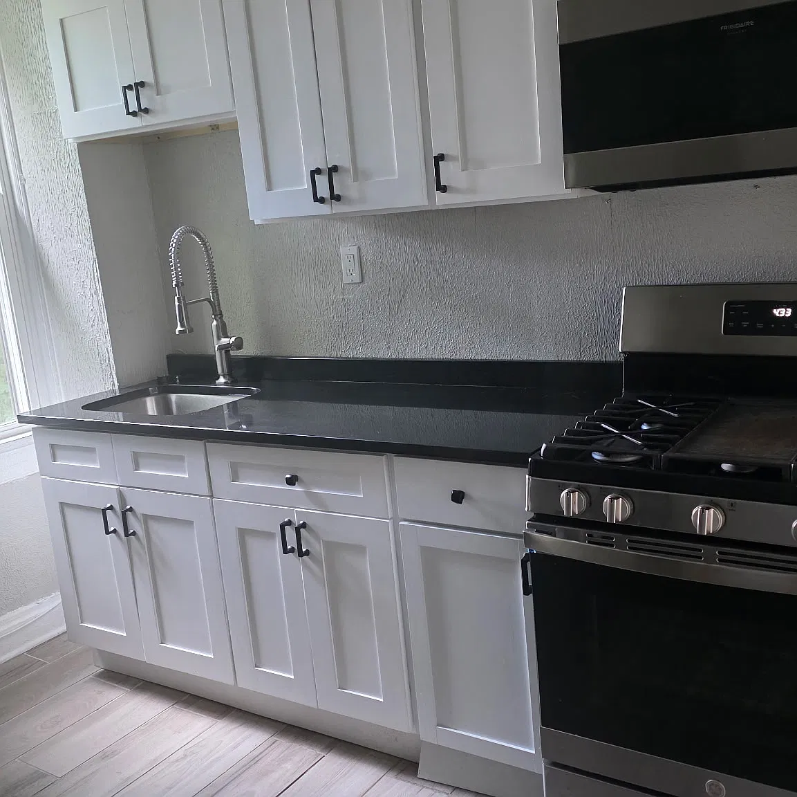 832 Rockdale Ave — Photo 4