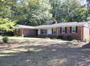 418 Parkdale Dr, Spartanburg, SC 29302