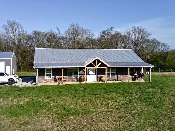 3rd image of 368 Housley Ln