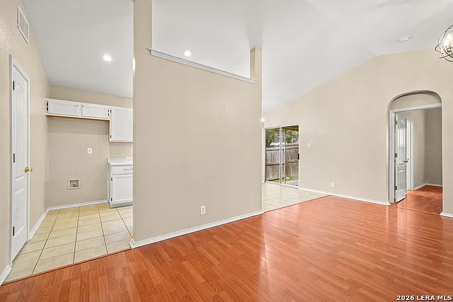 8954 Gill Brg — Photo 5