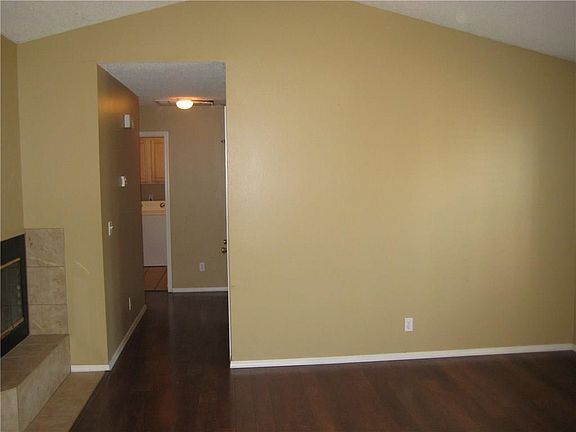 5th image of 67 Wentworth Dr