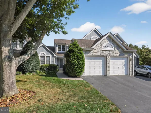 27 Southampton Parish Rd, Landenberg, PA 19350