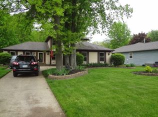 26820 Skyline Dr, Olmsted Township, OH 44138