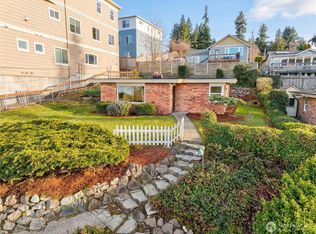 6410 NE 181st St, Kenmore, WA