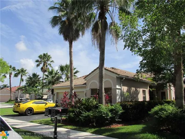 4018 Palm Pl, Weston, FL 33331