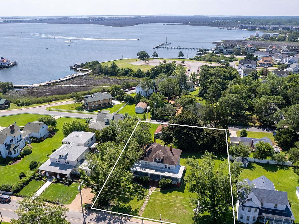 304 Sir Walter Raleigh St, Manteo, NC 27954 Zillow