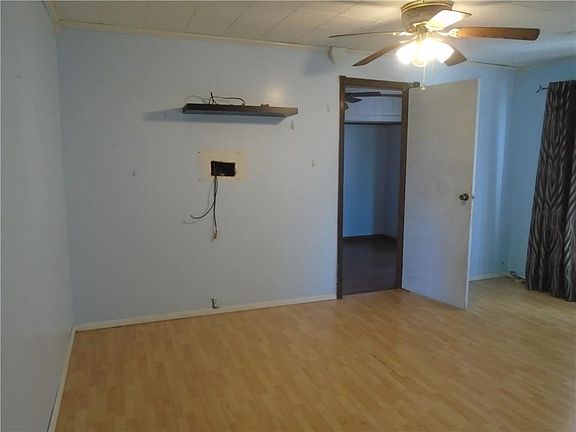 5th image of 206 Beaver Ave