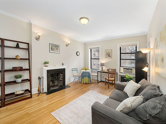 3rd image of 342 E 50th St APT 2B