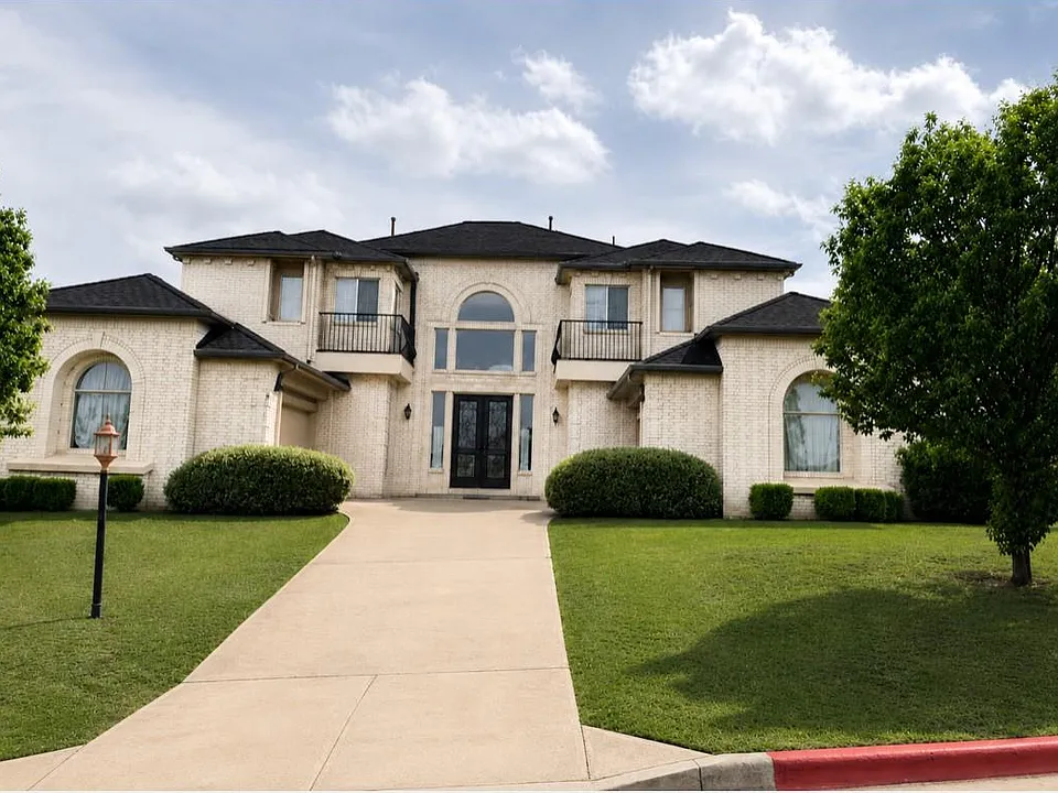 404 Aria Dr