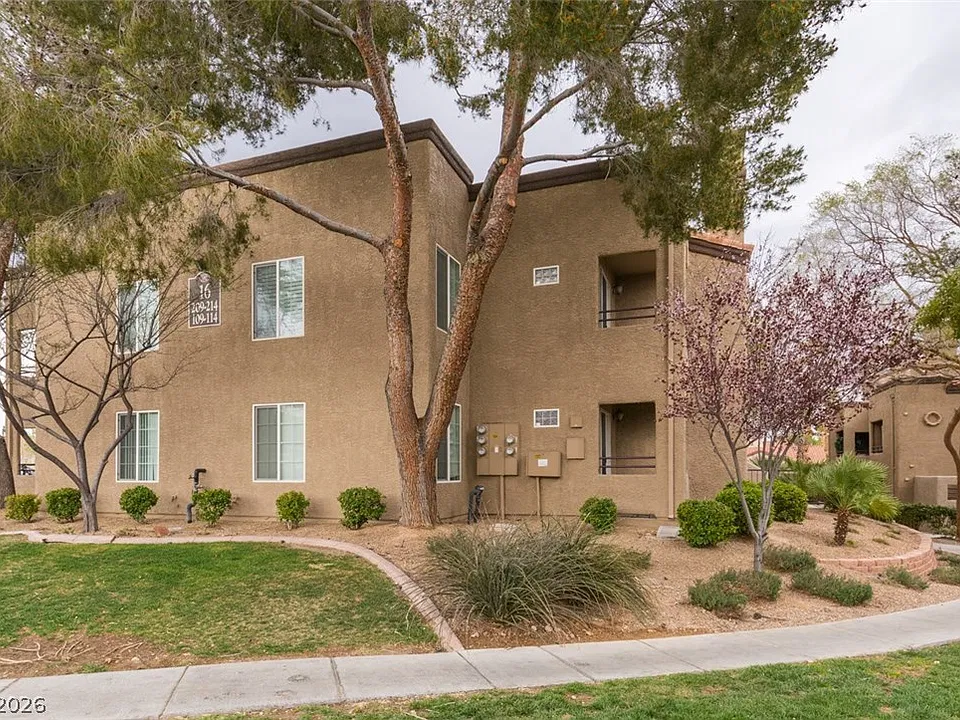 9325 W Desert Inn Rd #113