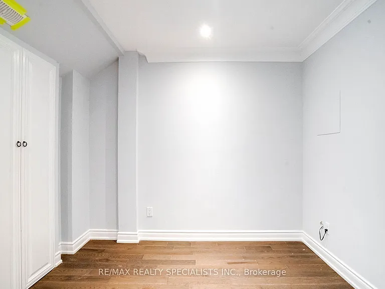 100 Arbors Ln #Townhouse 5 — Photo 12