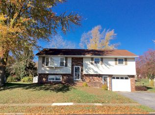 19 Briarcliff Rd, Elizabethtown, PA 17022