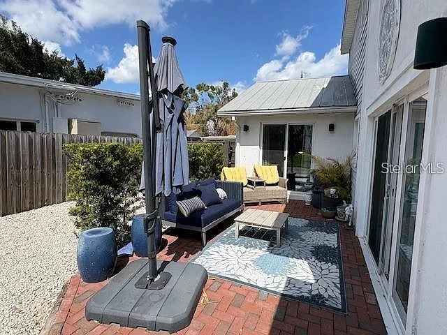 1830 Staunton Ave — Photo 13
