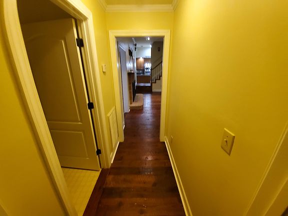 3rd image of 460 Cedar Dr #1