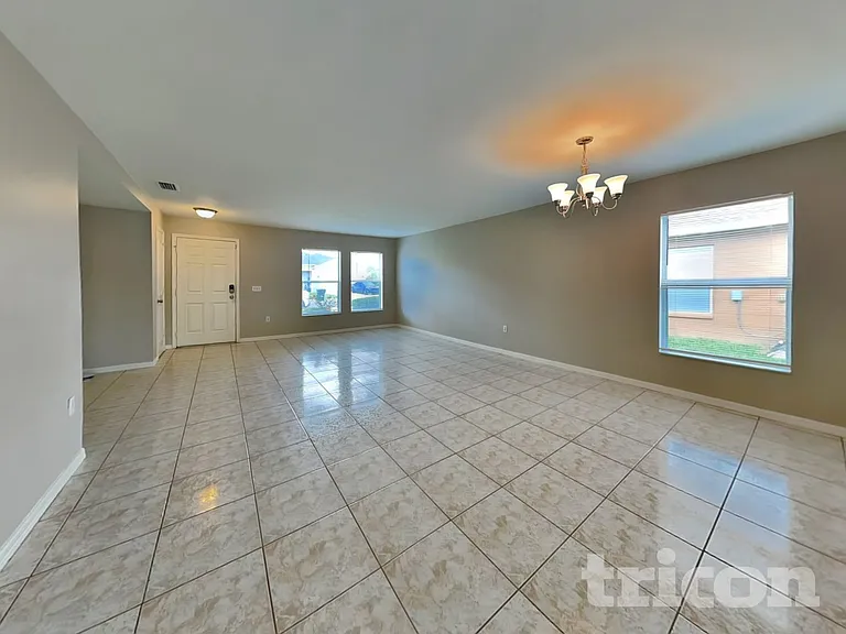 2483 Brownwood Dr — Photo 3
