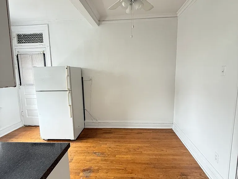 2859 W Berteau Ave #2B — Photo 7