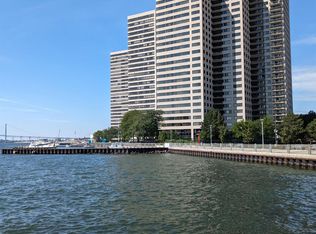 300 Riverfront Dr Unit 14G, Detroit, MI