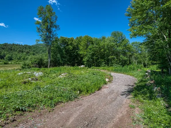 2 Scantic Rd, Hampden, MA 01036