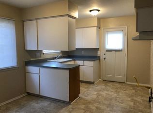 5726 N 99th St, Milwaukee, WI 53225