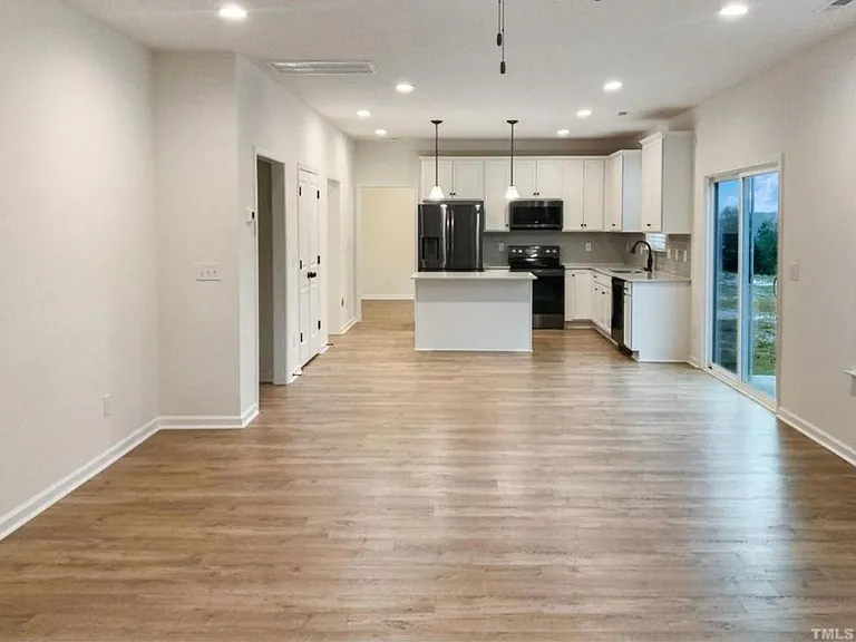 240 Oak Park Blvd — Photo 13
