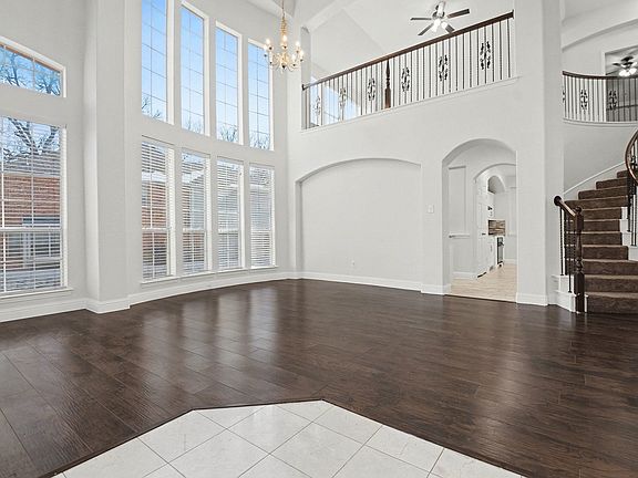 2nd image of 1930 Wind Lake Cir