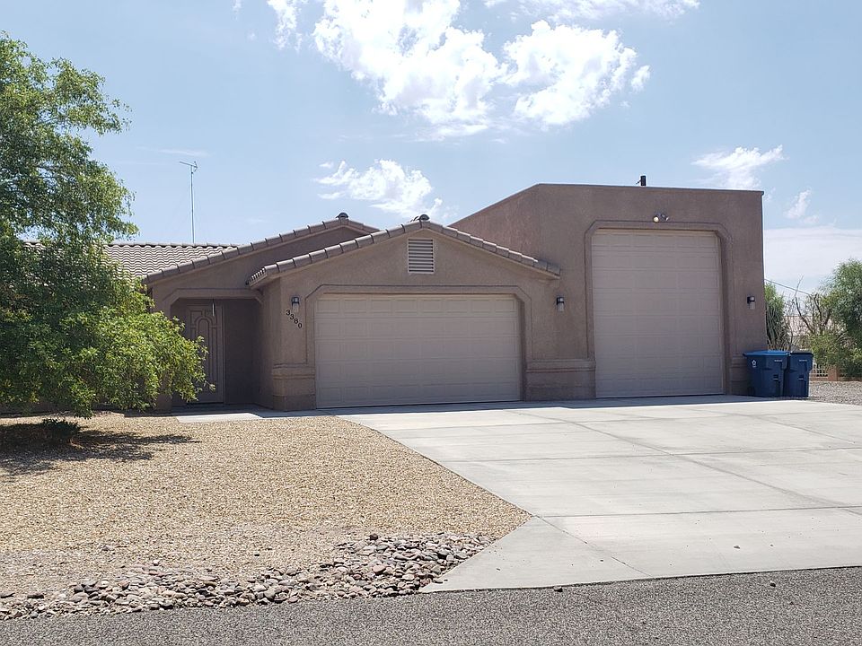 1st image of 3380 Bluegrass Dr