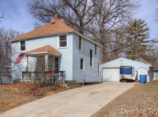 1739 Vinecroft St NW, Grand Rapids, MI 49544