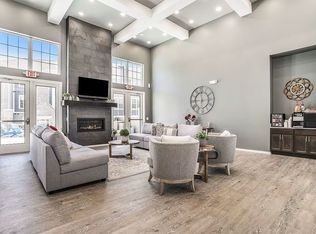 368 Beacon Light Cir #1-311, Holland, MI 49423