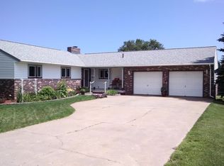 1603 Bayview Dr, Marquette, MI 49855