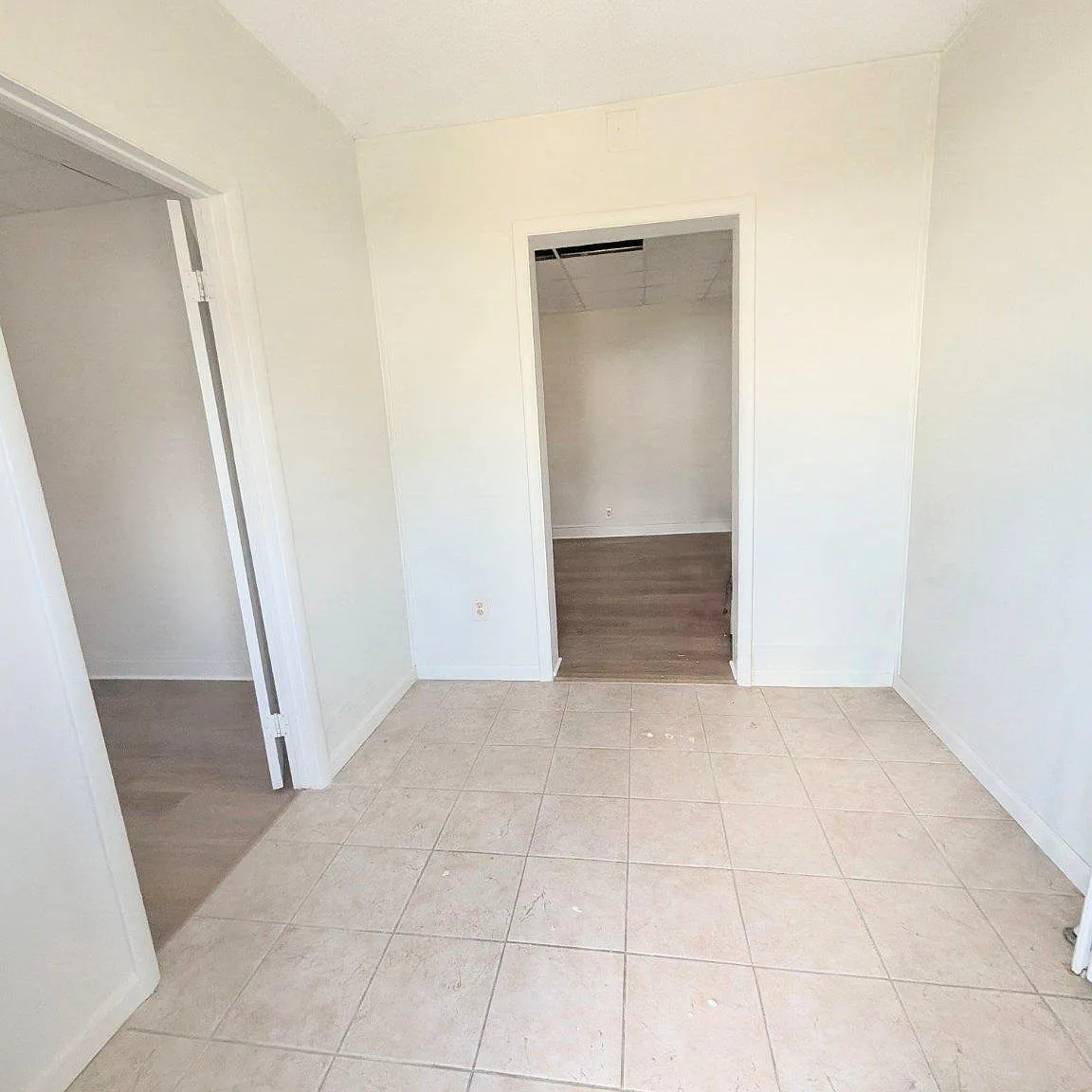 3 bed, 2.0 bath, 1306 sqft, $2,700 — Photo 3
