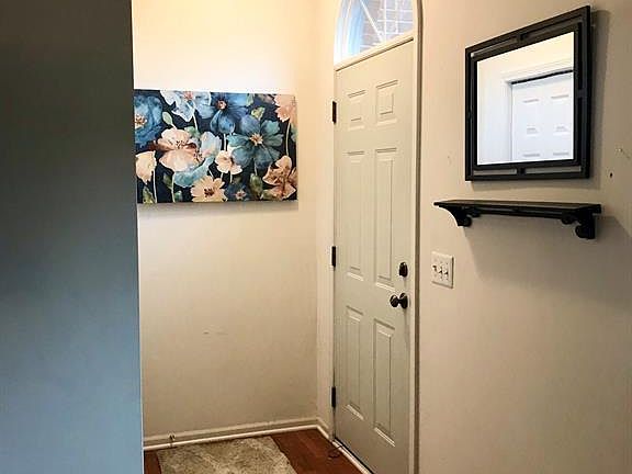 5th image of 40981 N Maplewood Dr #28