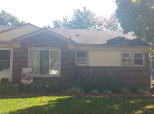 29933 Richland St, Livonia, MI 48150
