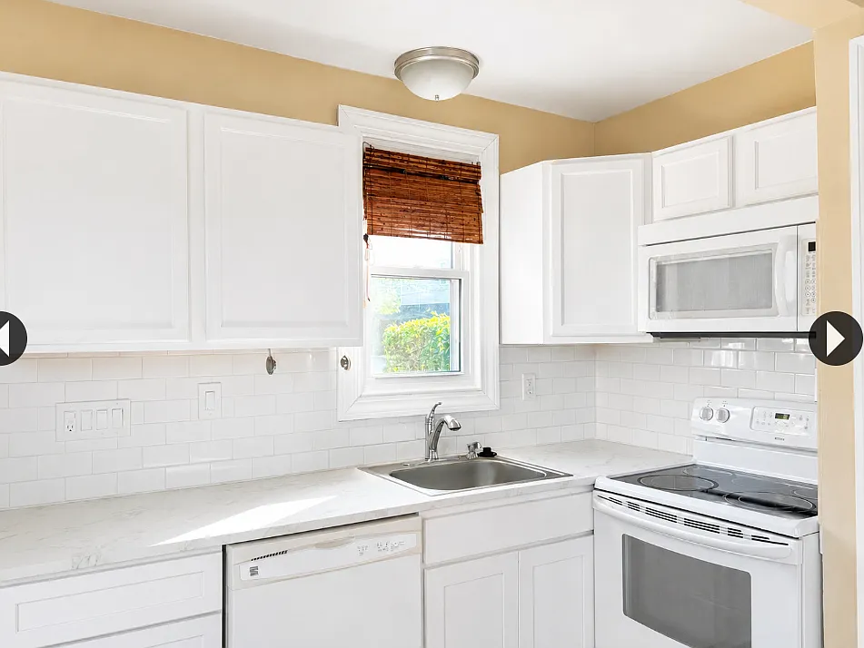 3 bed, 2.5 bath, 1806 sqft, $2,800 — Photo 3