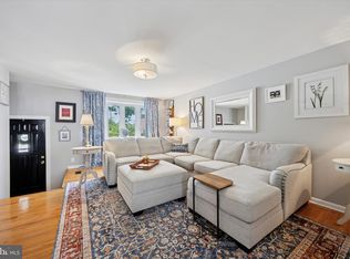 887 Oxford Ave, Phoenixville, PA 19460