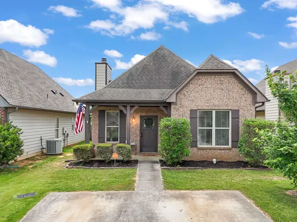 1206 Savannah Ln, Calera, AL 35040