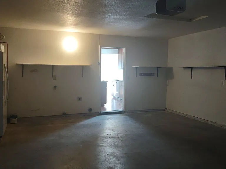 4111 Ozro Ct — Photo 24
