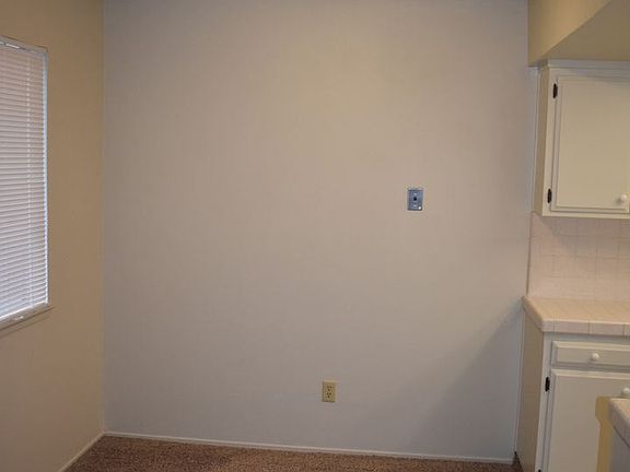 5th image of 2345 Marine Ave