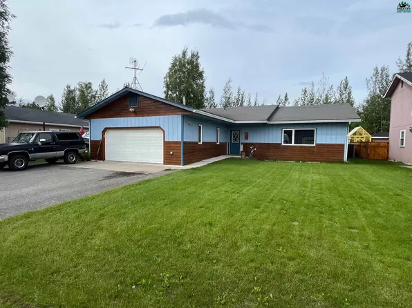 494 Carlton Dr, Fairbanks, AK 99701